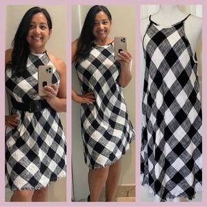 Black and White Plaid Checkered Dress Fits a size 12 cotton/ linen dress.